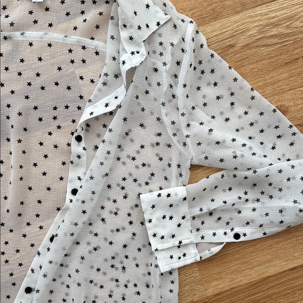 BB Dakota Sheer button down Blouse with Star Pattern medium like new - Picture 8 of 13